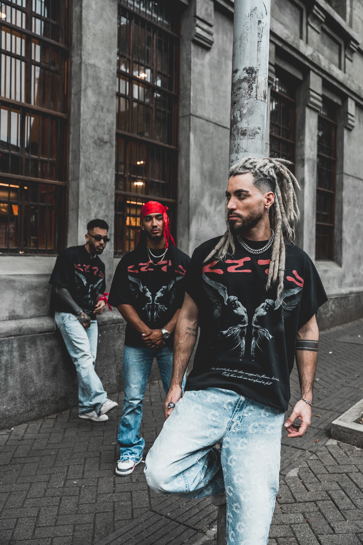 Goddesses T-shirt black